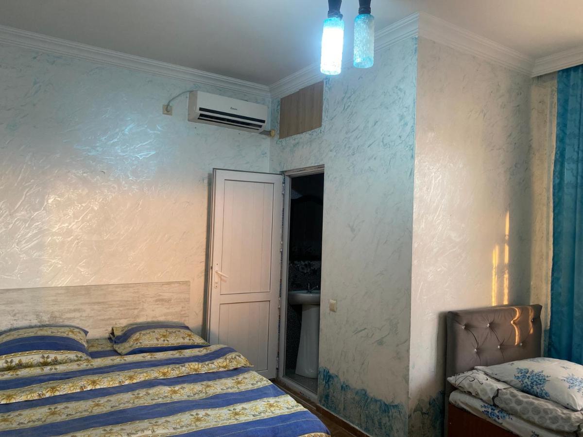 Merab House Batumi Luaran gambar