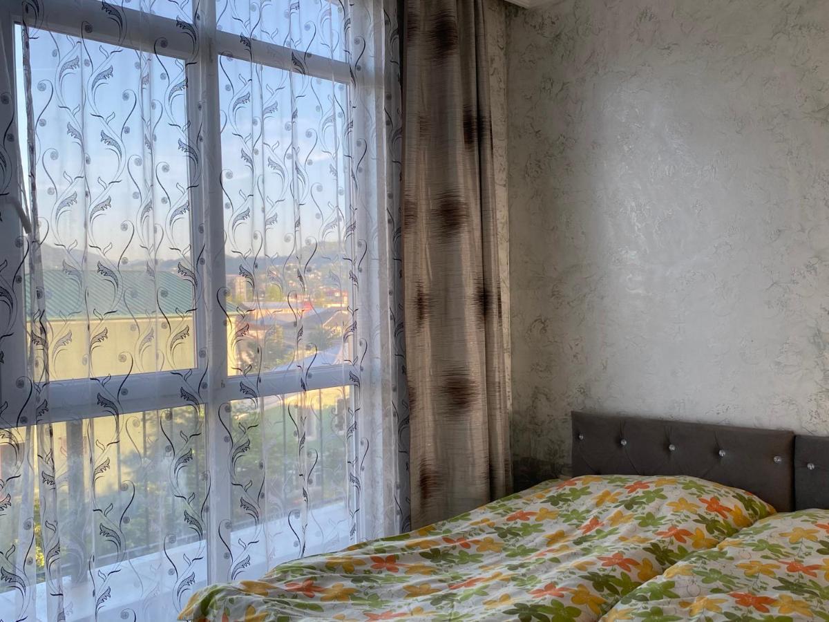 Merab House Batumi Luaran gambar