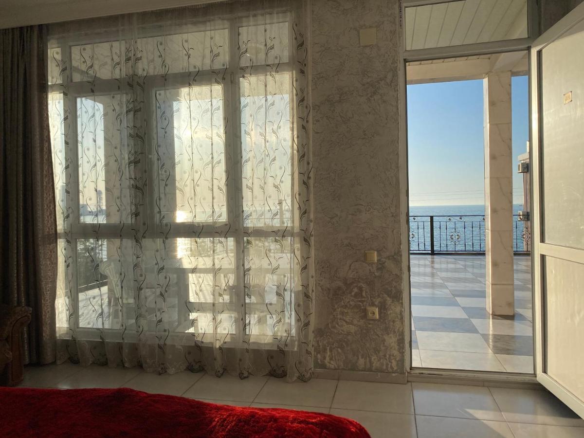 Merab House Batumi Luaran gambar
