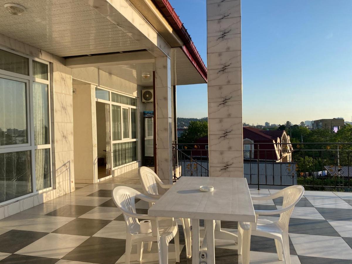 Merab House Batumi Luaran gambar