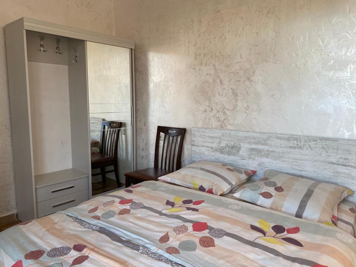 Merab House Batumi Luaran gambar