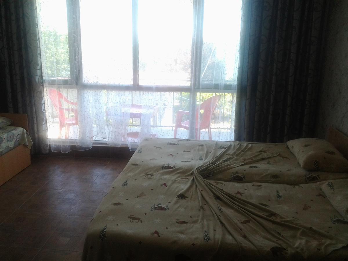 Merab House Batumi Luaran gambar