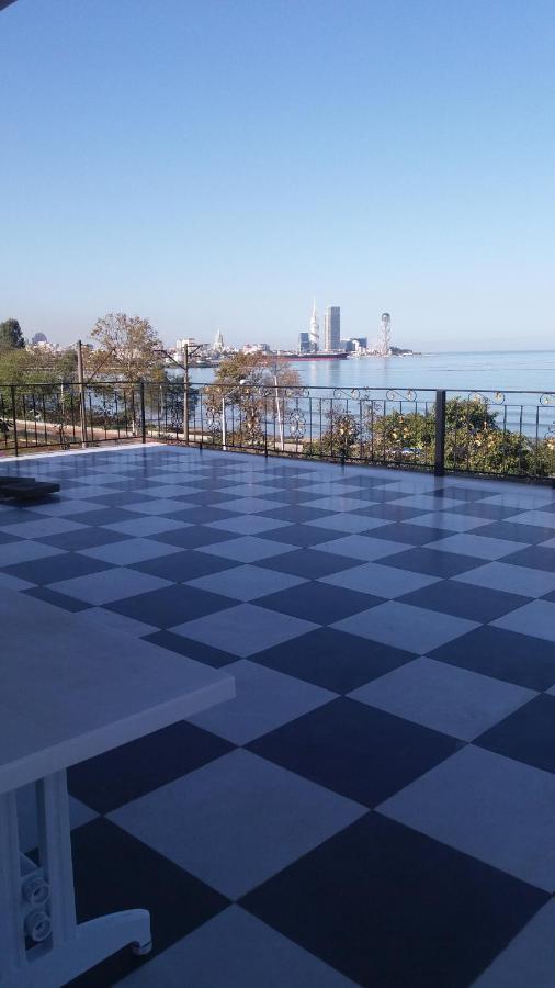 Merab House Batumi Luaran gambar